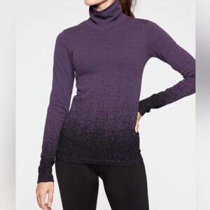 Athleta Flurry Base Layer Turtleneck in ombre purple and black Size Medium